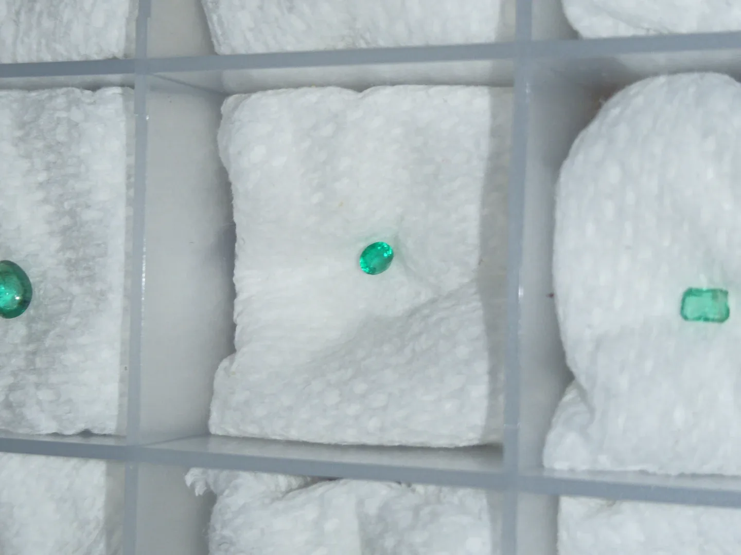 Emerald Gemstones colombianas image indicator(5)