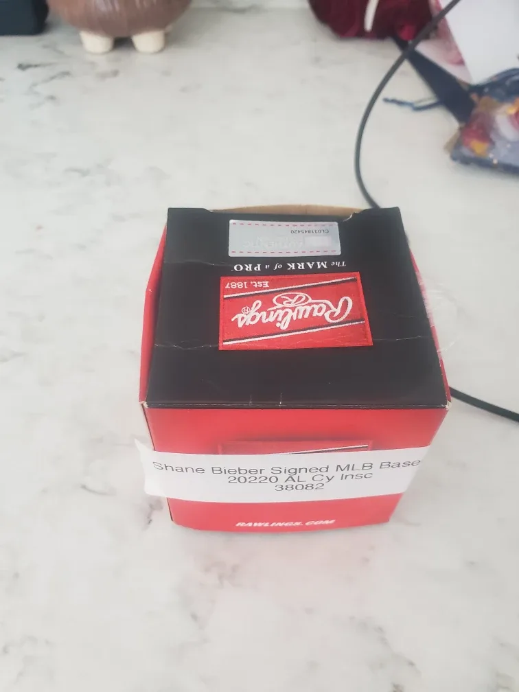 Rawlings Shane Bieber Signed MLB Baseball - New in Box! image indicator(4)
