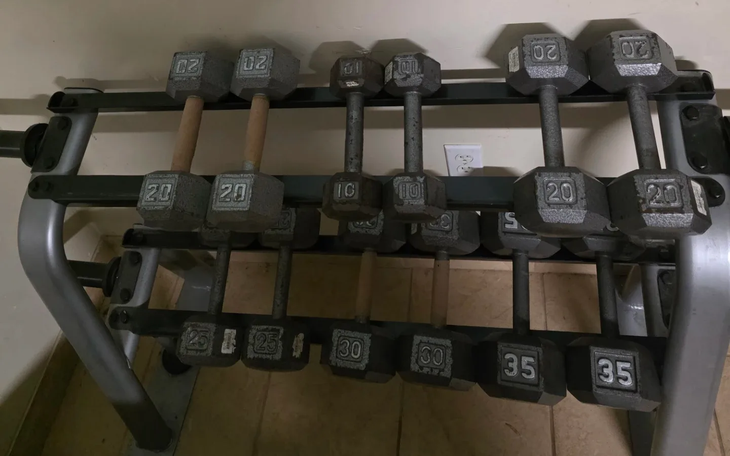 Dumbbell Set with Rack image indicator(6)