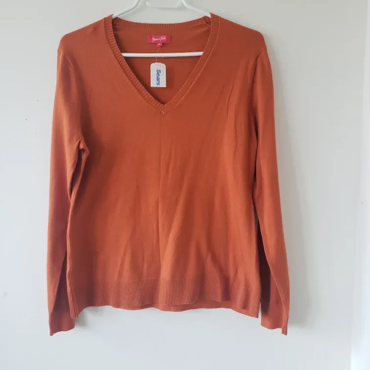 Burnt Orange V-Neck Sweater - Size 40