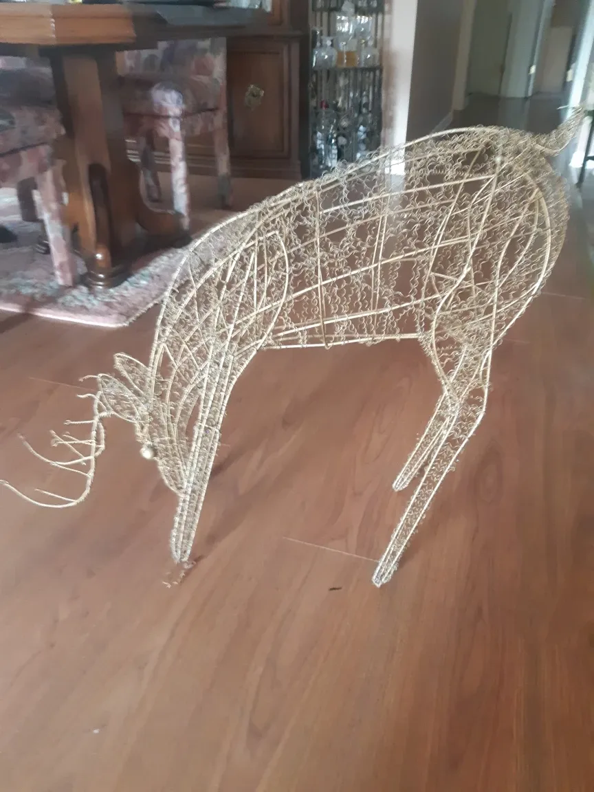 Wire Reindeer Decoration