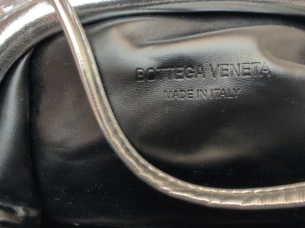 Bottega Veneta Silver Woven Clutch - photo 2