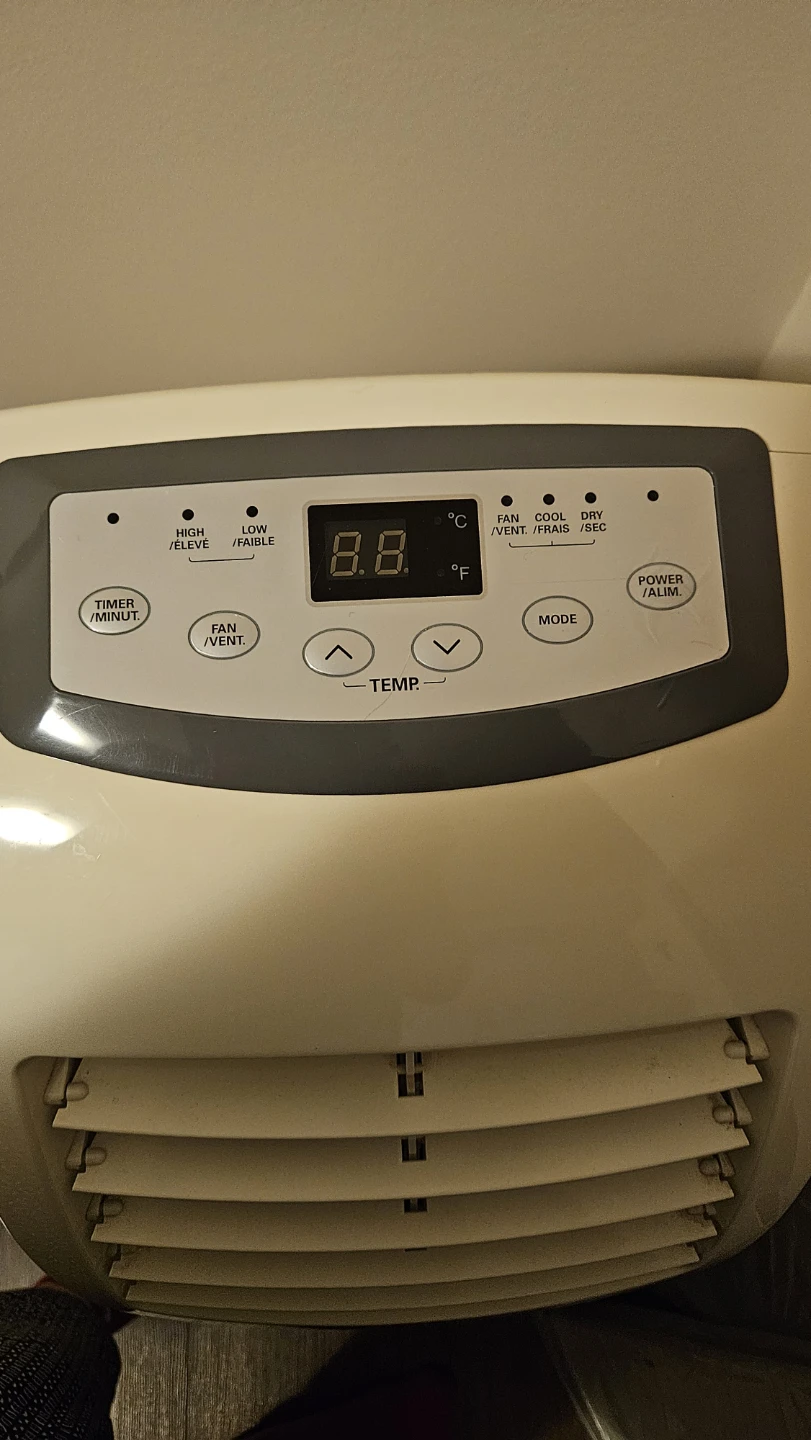LG Portable Air Conditioner - photo 3