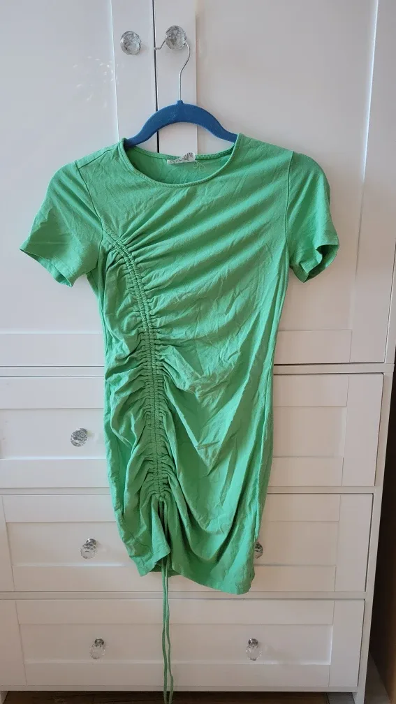 Assorted Women's Tops & Sweaters image indicator(3)