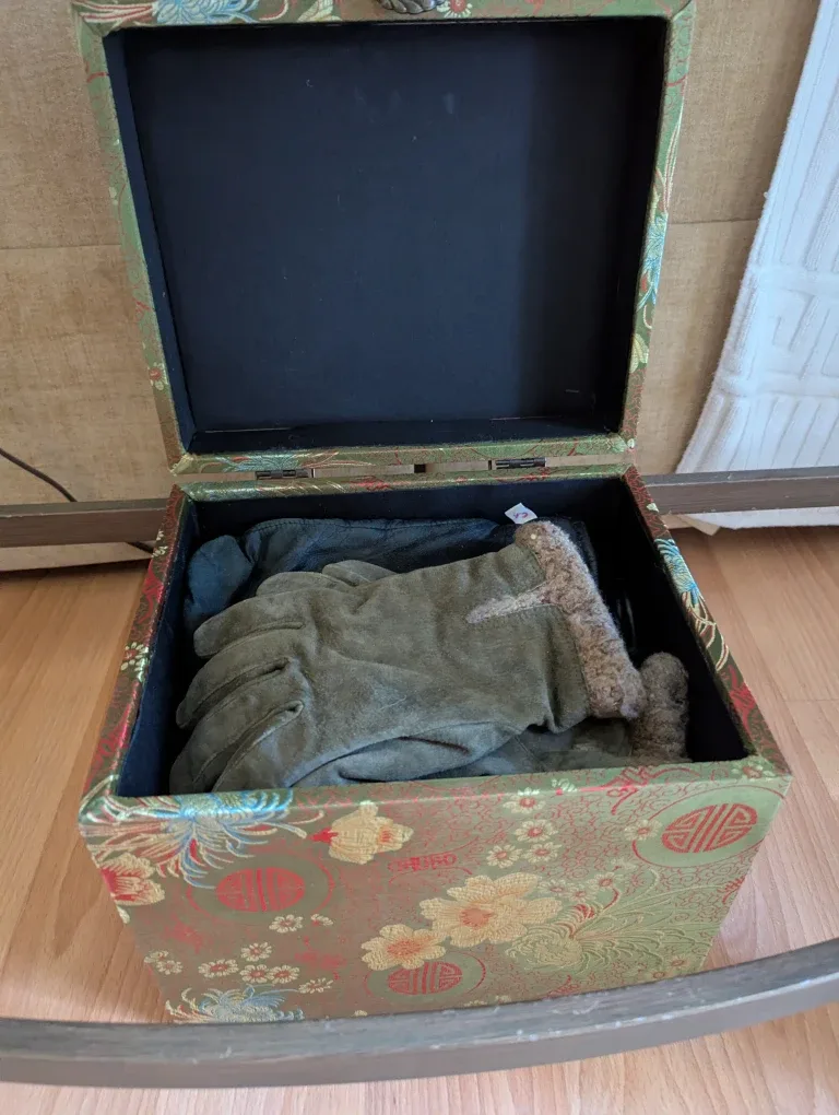 Floral Patterned Decorative Box image indicator(3)