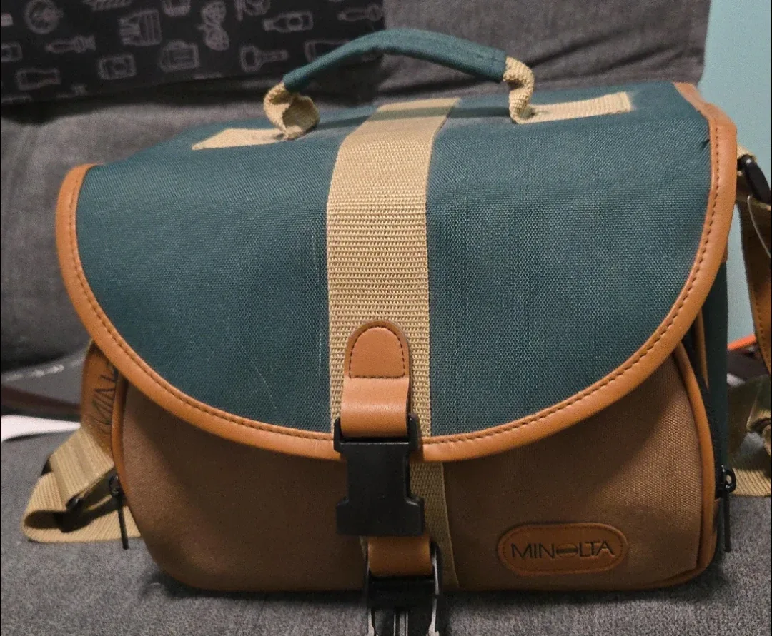 Minolta Camera Bag - Green & Brown
