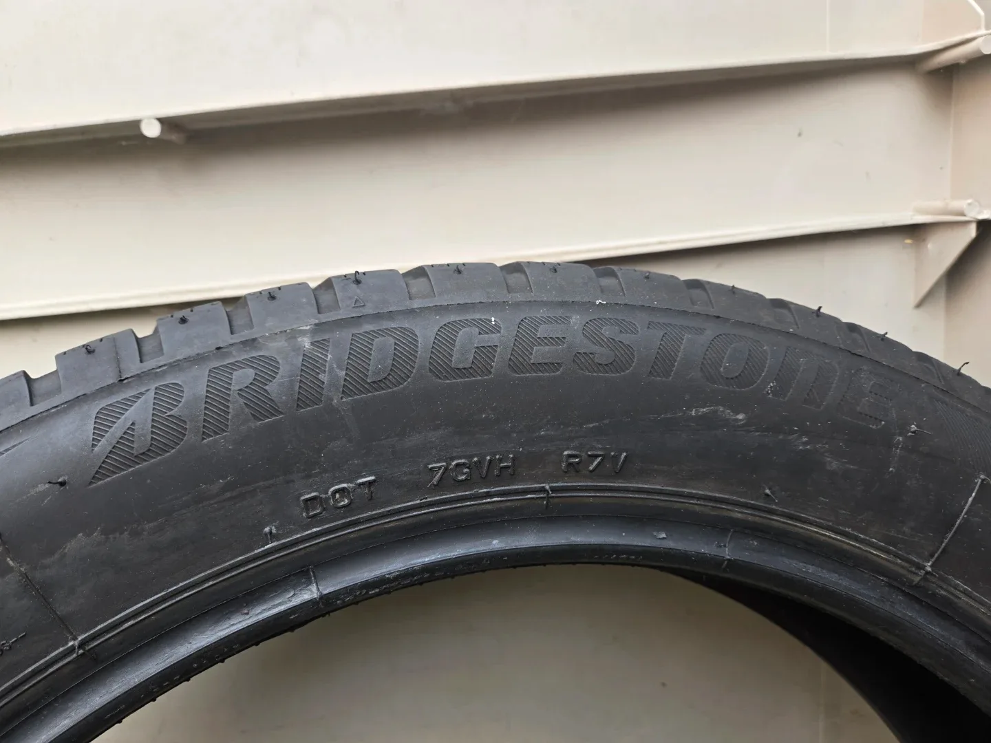 Bridgestone 19" Tire - 155/70R19 image indicator(3)