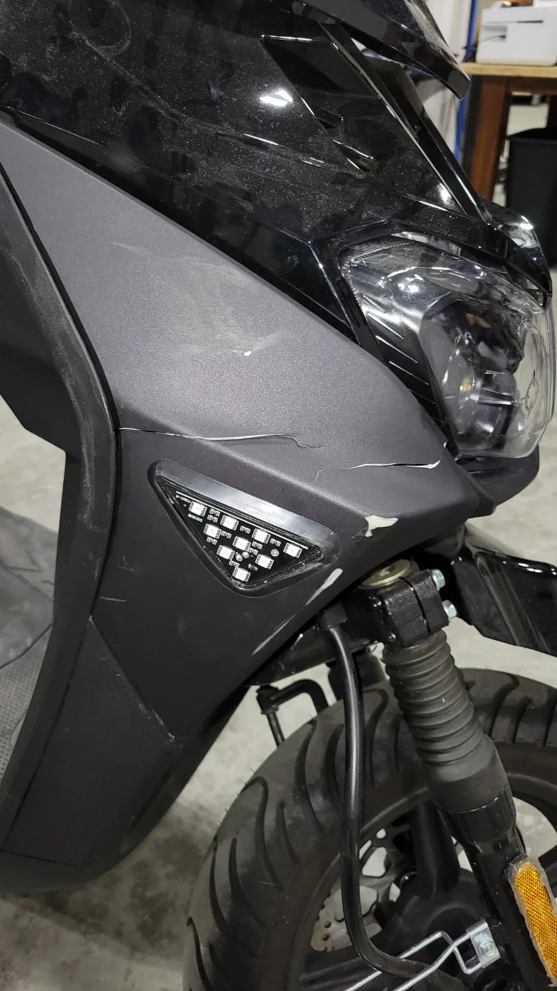 Fly Wing Scooter - Black image indicator(4)