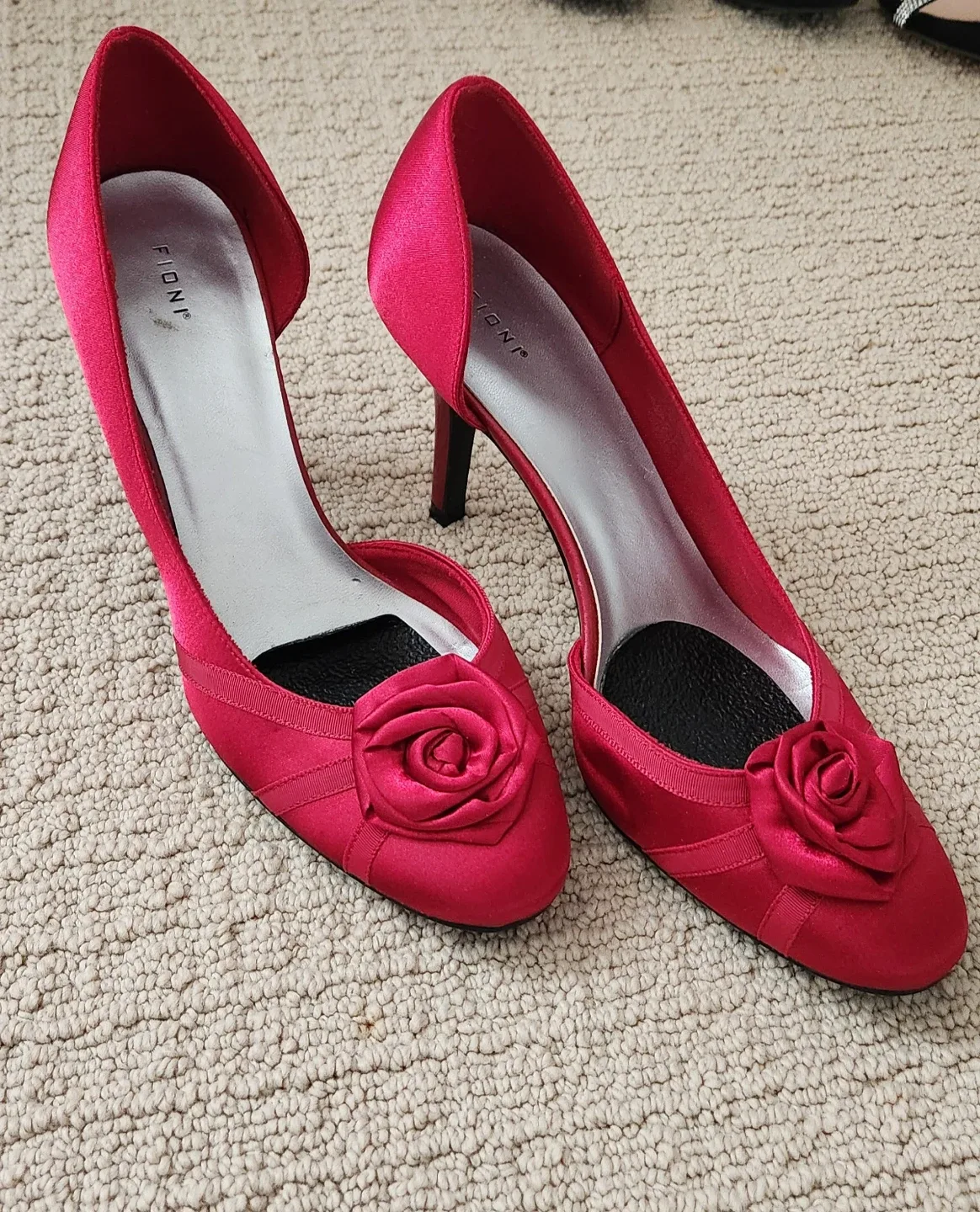 Women's Heels size 9 image indicator(3)