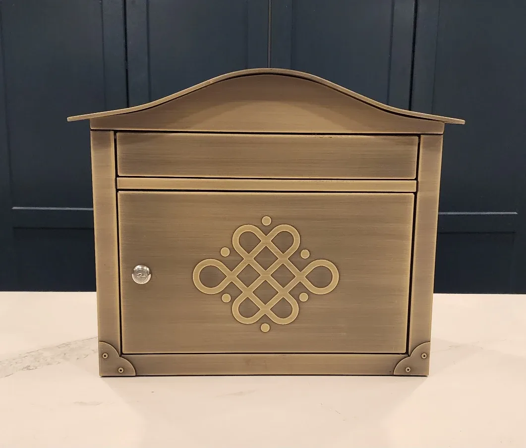 Architectural Mailbox, Locking, Wall Mount, Antique Copper