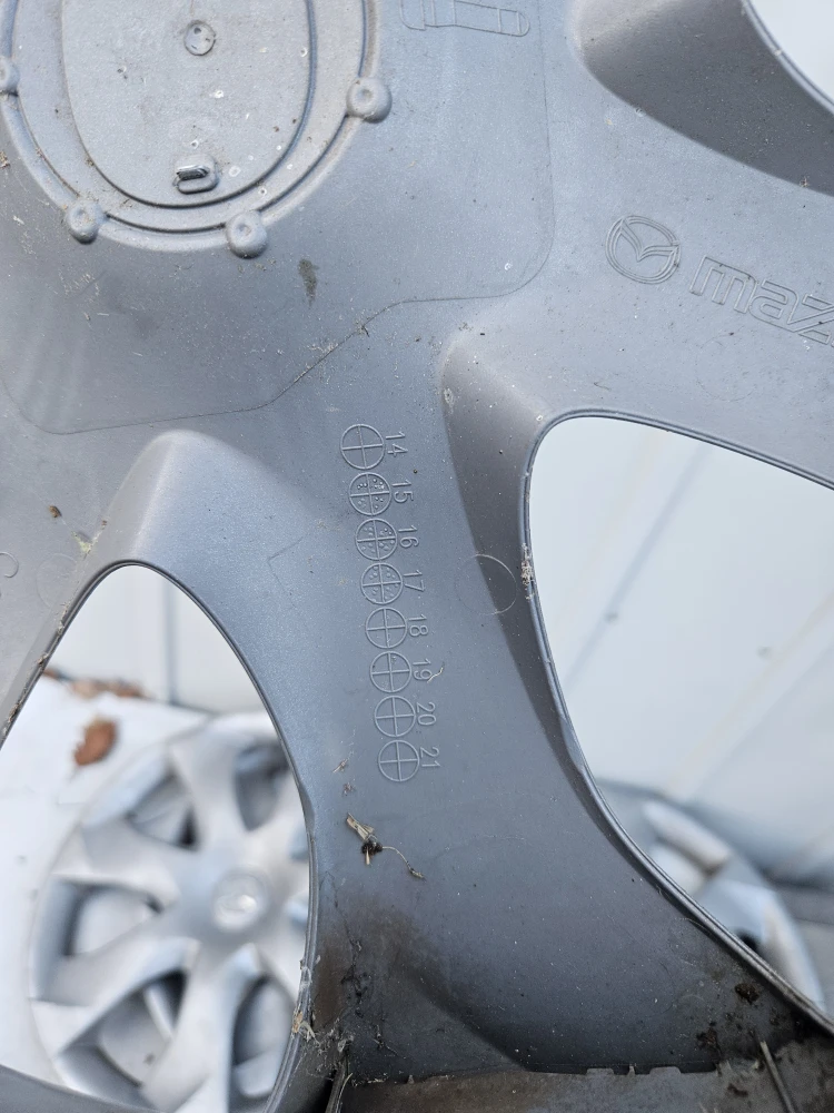 Mazda Hubcaps - Set of 4 -16 inch - photo 2