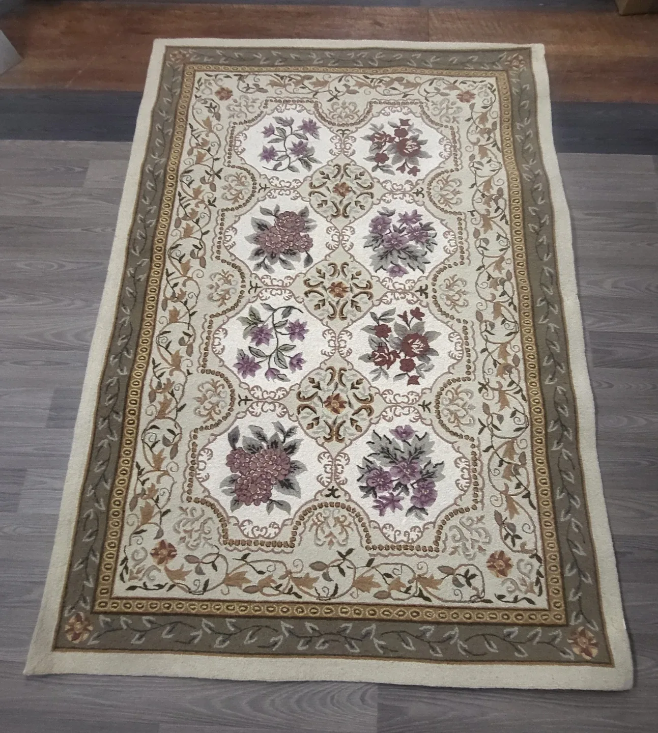 Alexander's Palace Hand Hooked Area Rug 62"x90"