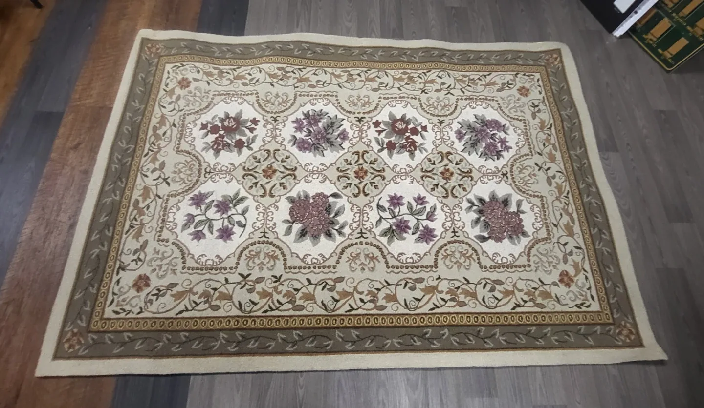 Alexander's Palace Hand Hooked Area Rug 62"x90" image indicator(2)