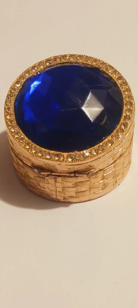 Gorgeous Vintage Blue Sapphire Top Mini Trinket Box image indicator(5)