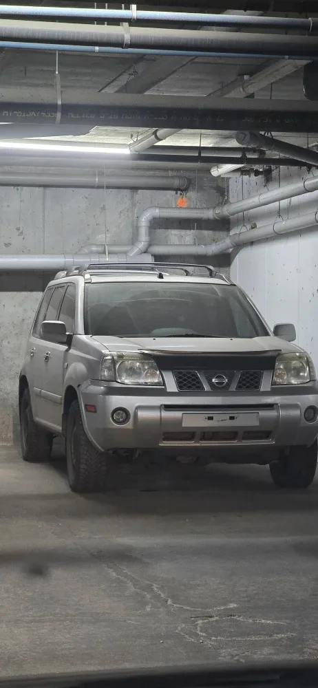 Nissan X-Trail Car