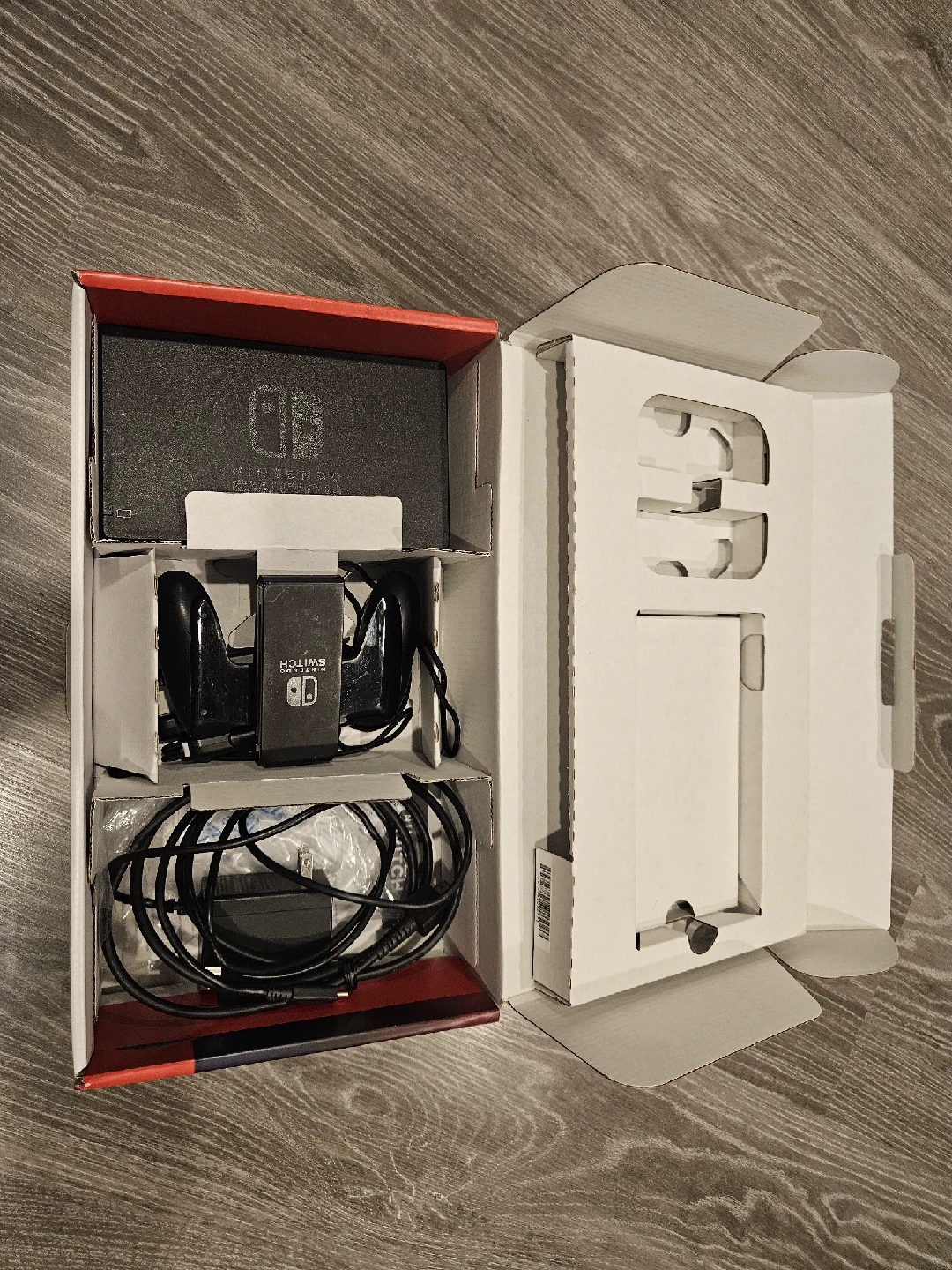 Nintendo Switch Console with Box & Case - photo 4