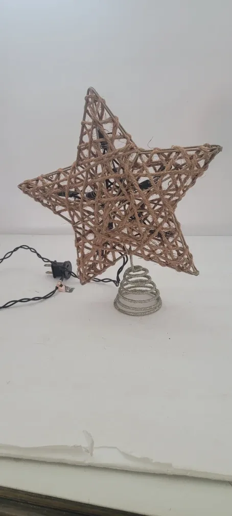 Star Christmas Tree Topper - 11 Inches image indicator(2)