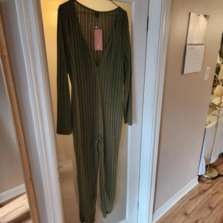 SHEIN Curve 2XL Olive Green Jumpsuit - New with Tags!