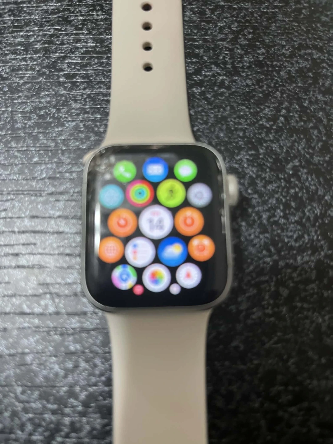 Apple Watch - Damaged Screen - photo 5