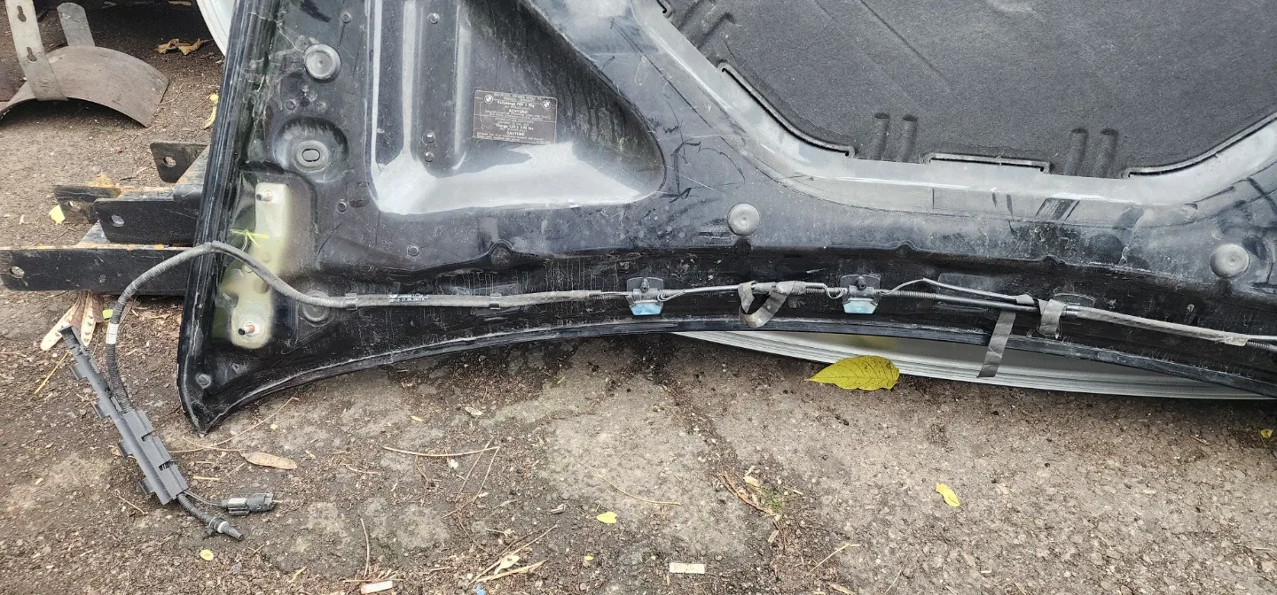 BMW Hood - Black 2013 image indicator(2)