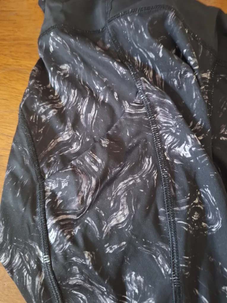 Lululemon Leggings, Black Marble Print