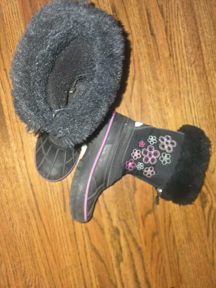 Kids' Black Winter Boots - Size 13