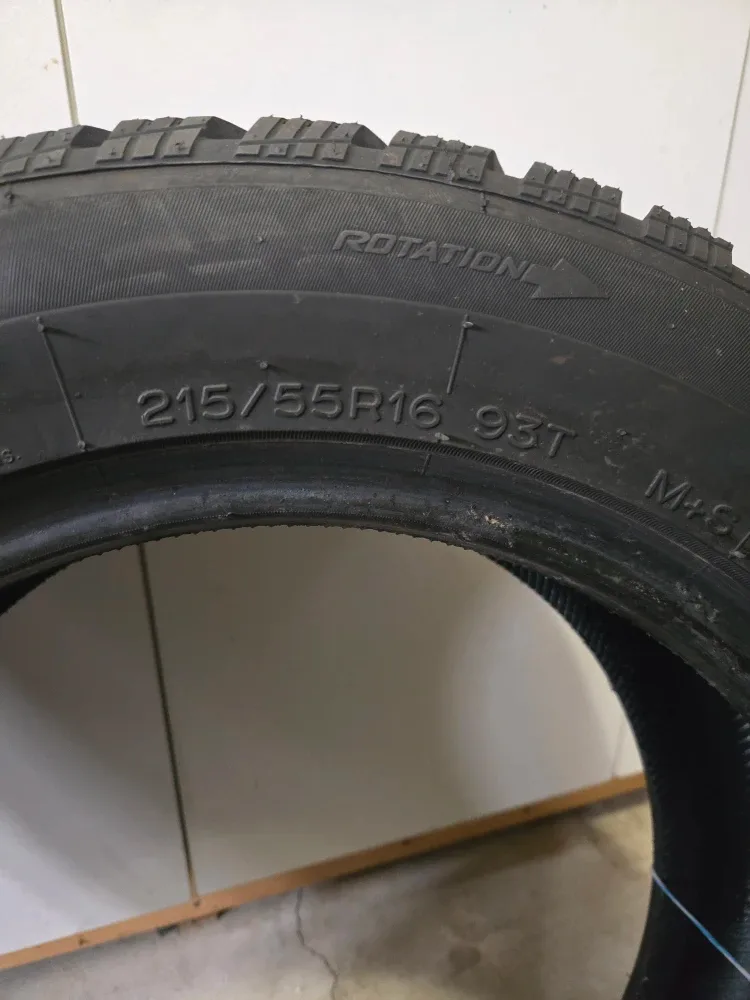 Like new Winter Tires x4 image indicator(2)