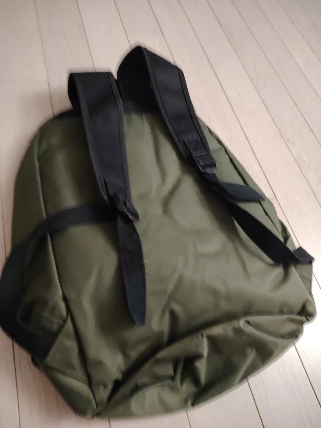 es-Carte Olive Green Backpack image indicator(2)