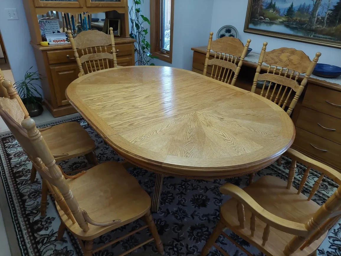 Oak Dining Table with 6 Chairs