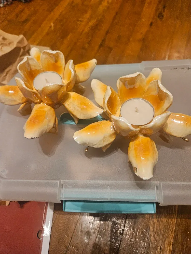 Lotus Flower Tea Light Candle Holders (Set of 2) image indicator(3)