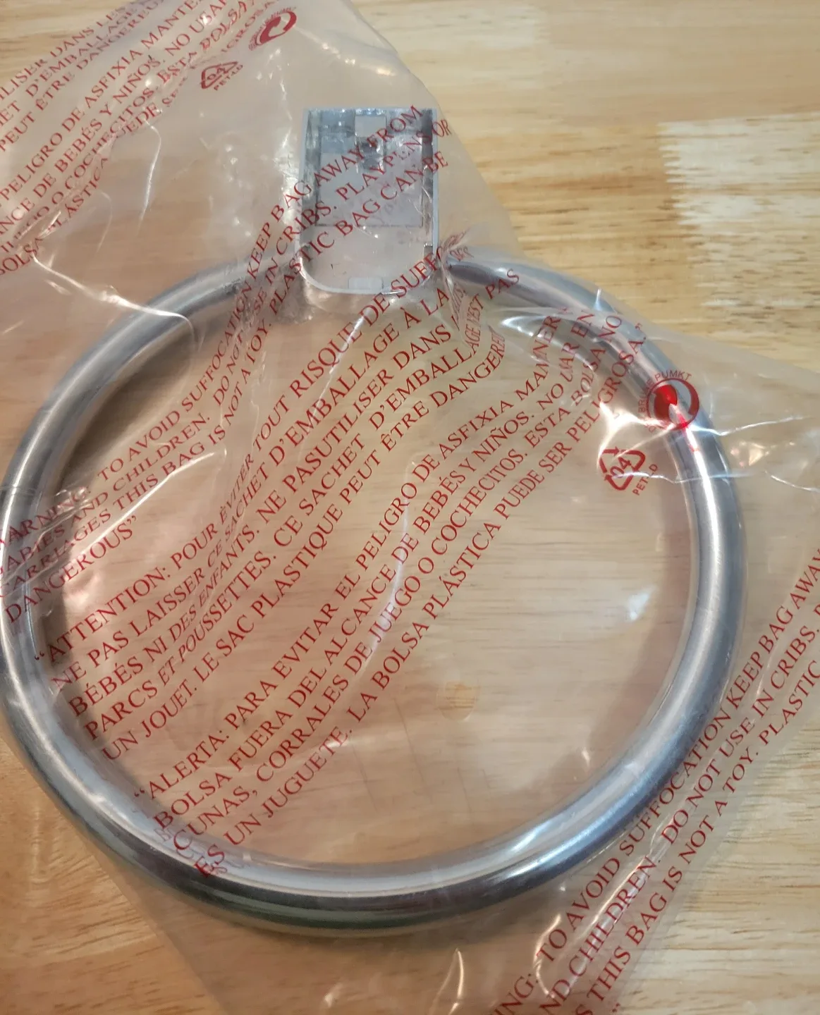 Silver Towel Ring - 6,5 inch Diameter. Sealed image indicator(2)