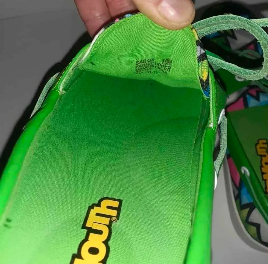 Loudmouth Sailor Boat Shoes, Size 10M image indicator(5)