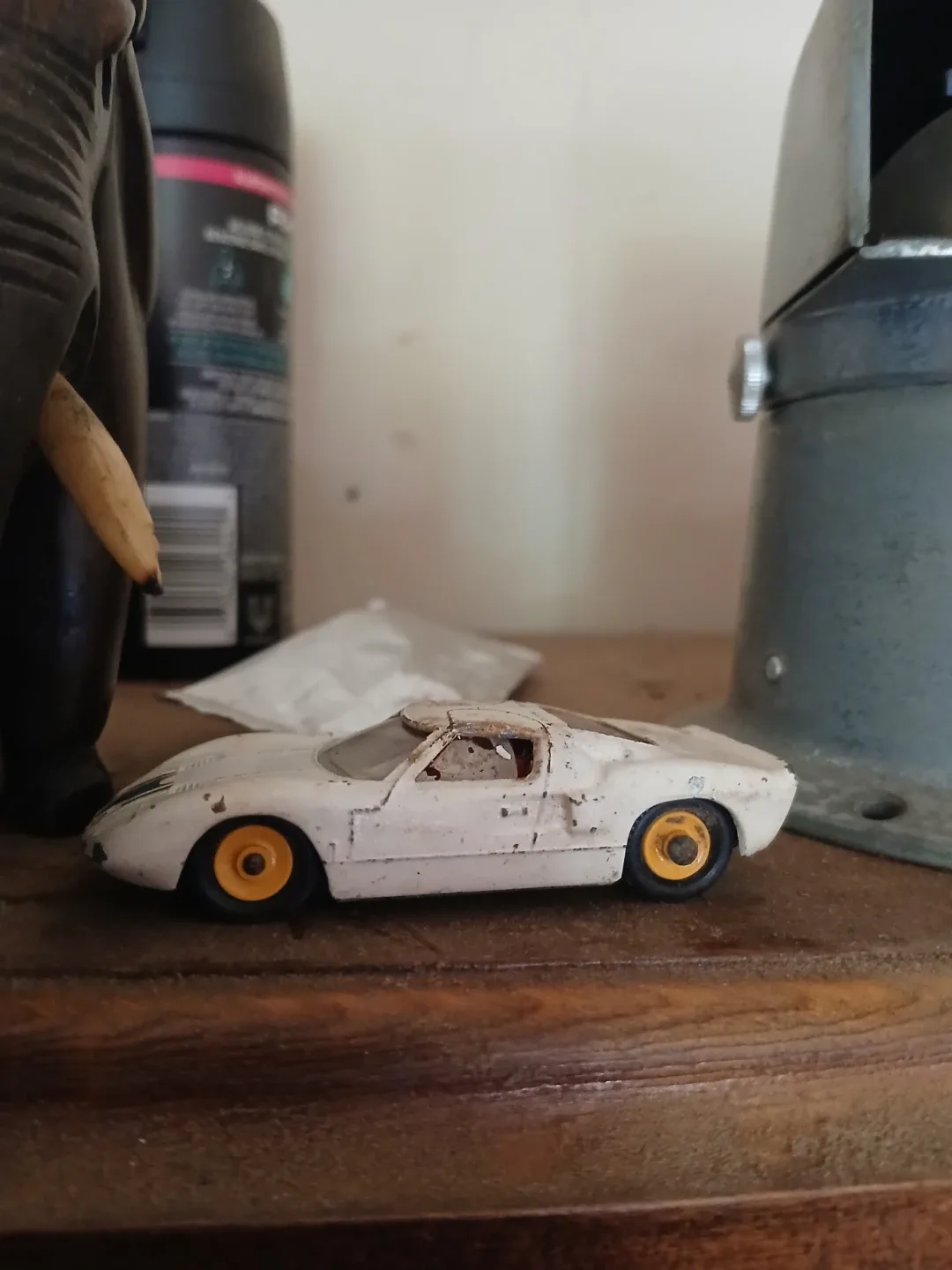 Hotwheels 66 Vintage Ford GT40 Toy Car