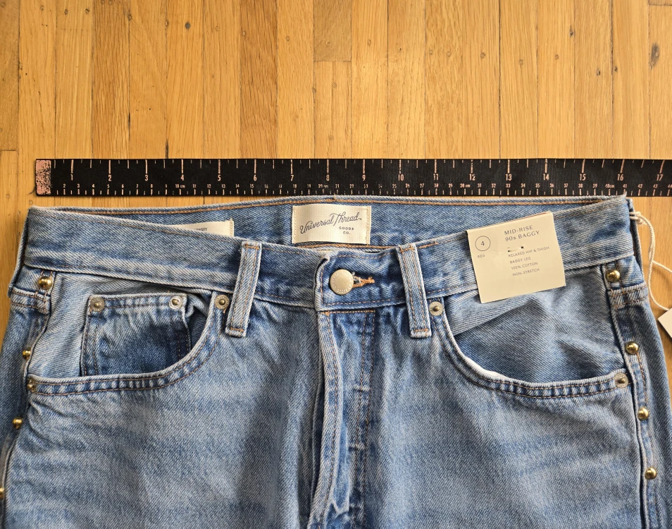 NWT Universal Thread Mid-Rise 90s Baggy Jeans - Size 4 - photo 2