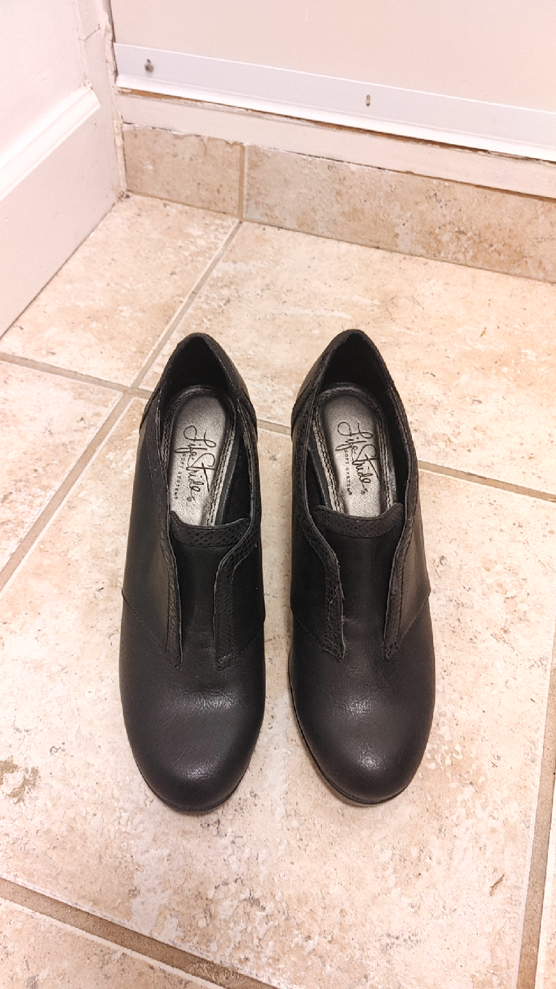 Black Heels - Size 7.5 - photo 2