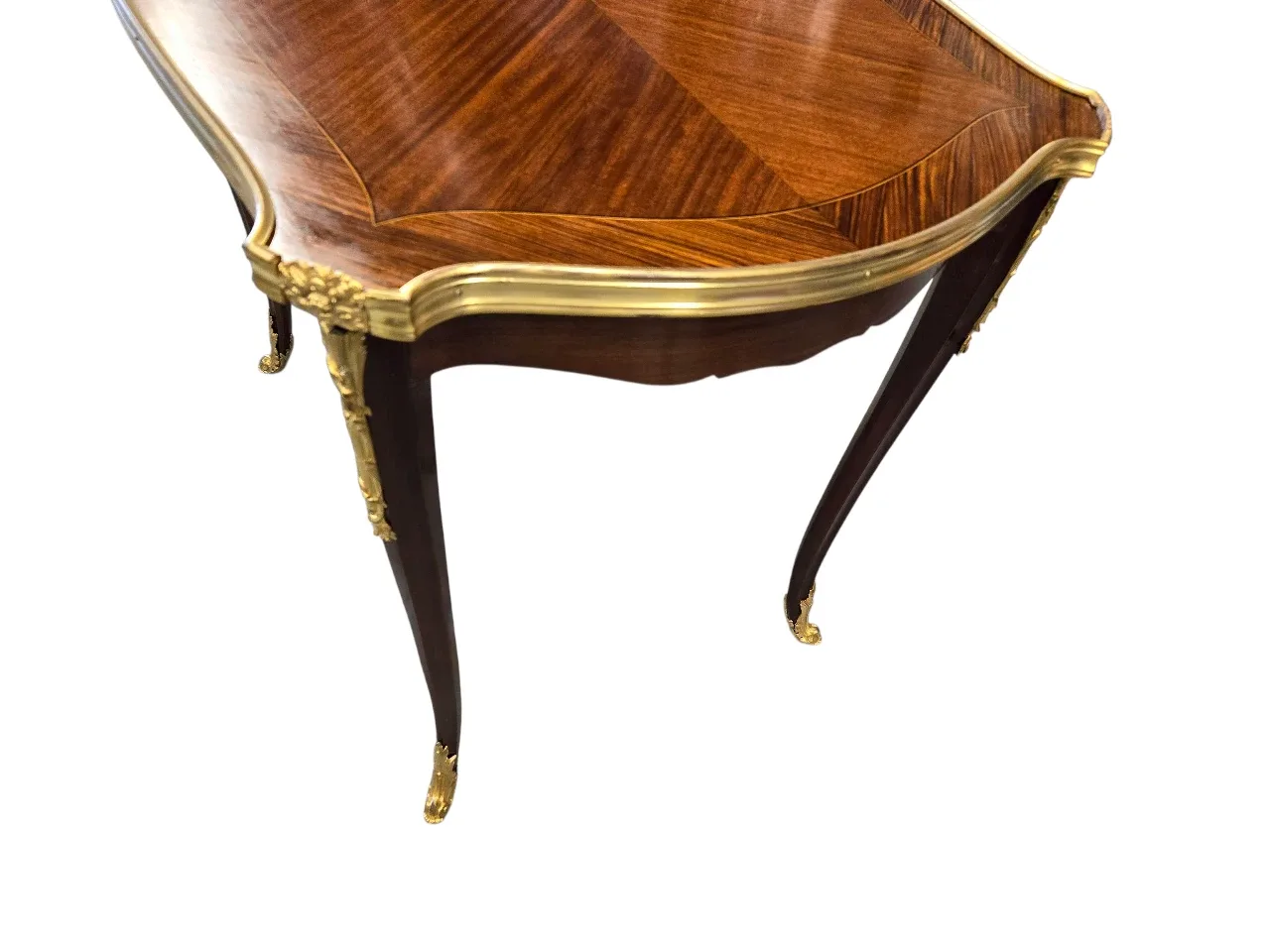 Antique Style Wood Accent Table image indicator(3)