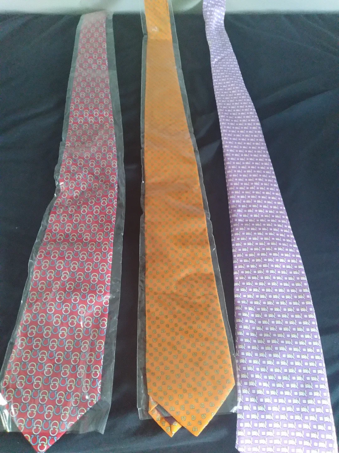 Designer ties image indicator(7)