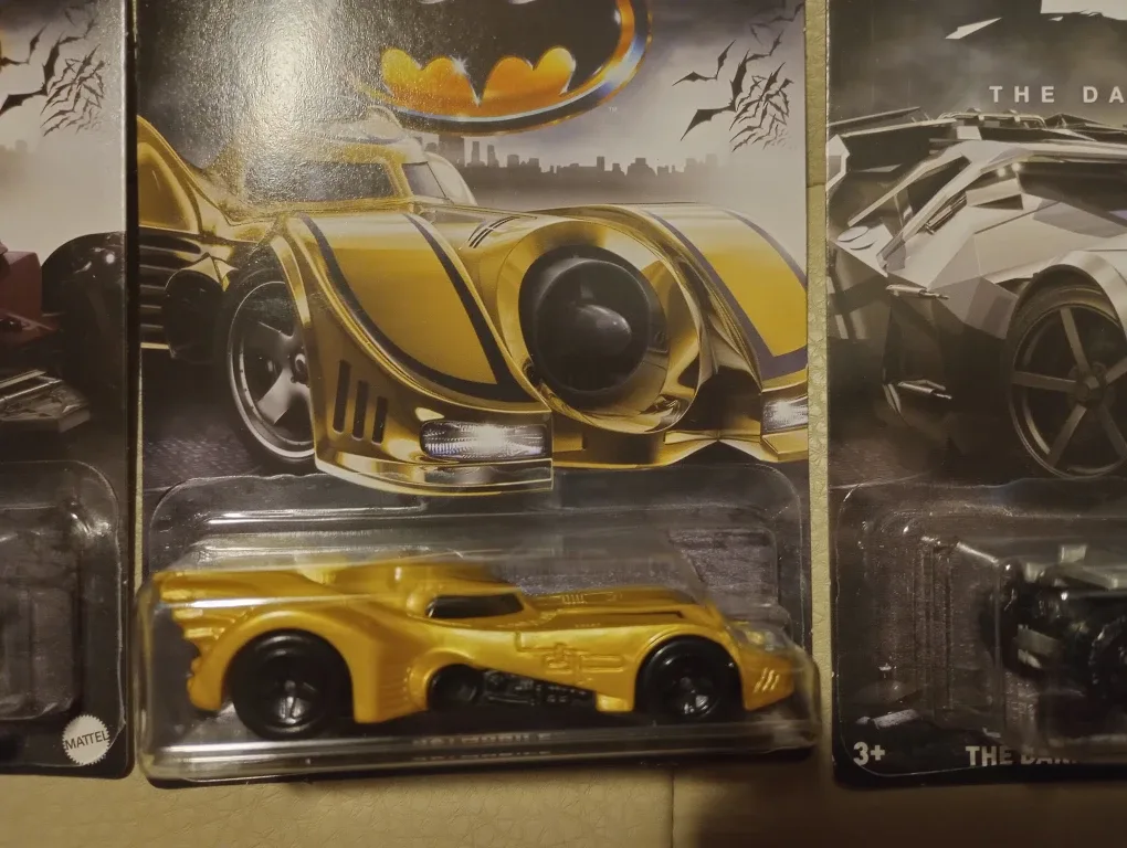 5 NEW in PACKAGE Hot Wheels Bat Man Cars image indicator(4)