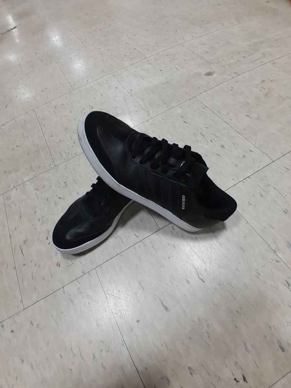 Adidas Adi2000 Black Sneakers Size 8.5