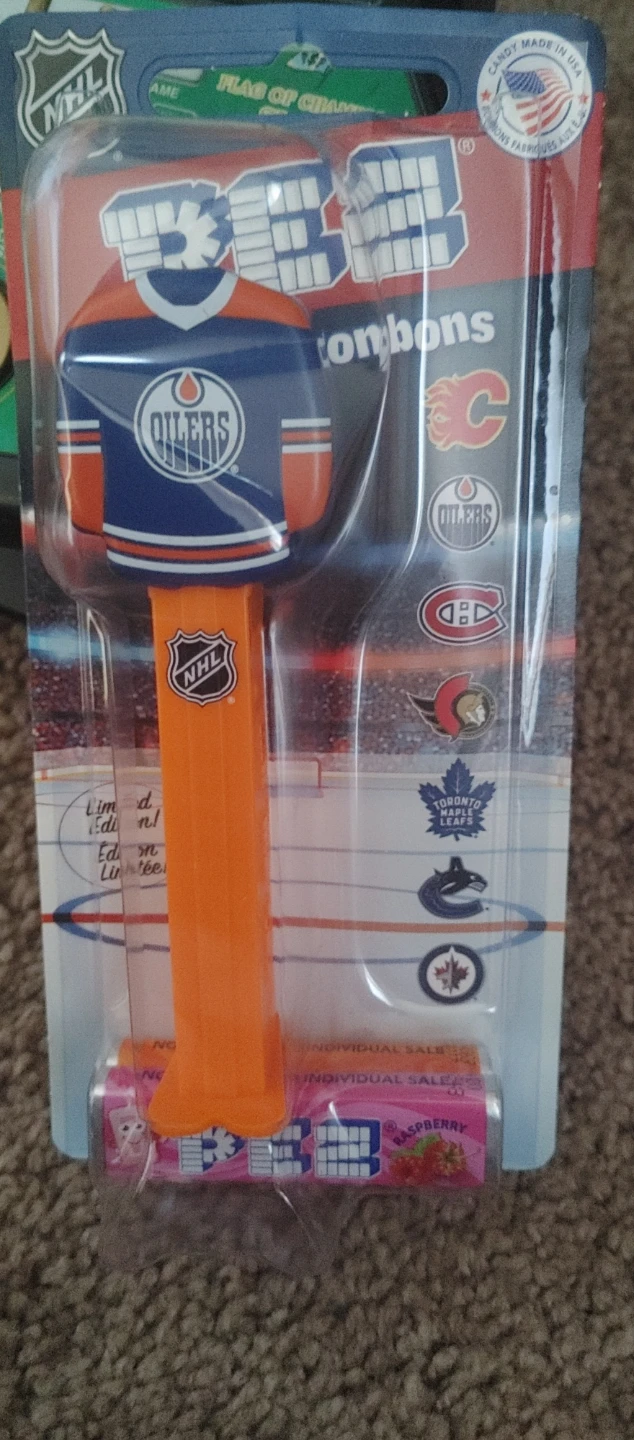 New NHL Oilers PEZ Dispenser
