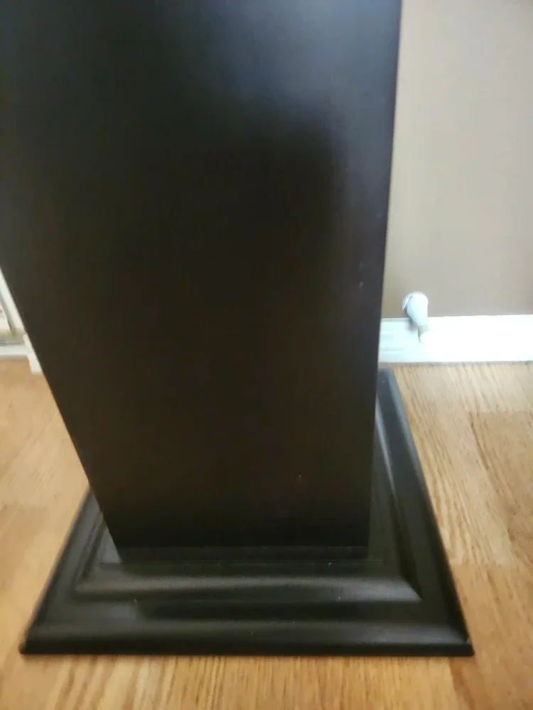 Solid Wood Pedestal Stand image indicator(4)