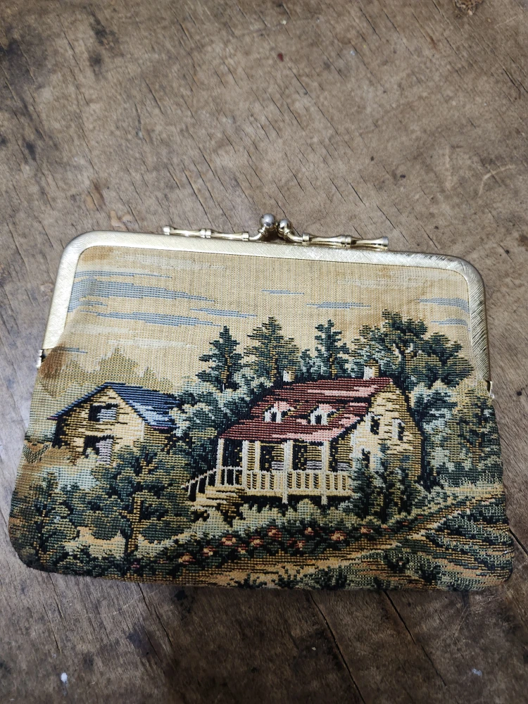 Vintage Tapestry Kiss Lock Closure Purse - photo 2