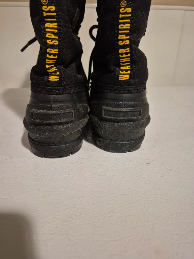 Weather Spirits Winter Boots - Size 7 image indicator(3)