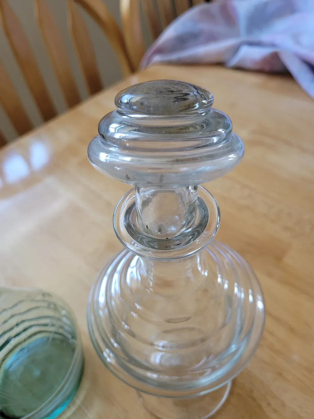 Wine decanters and bottles image indicator(3)