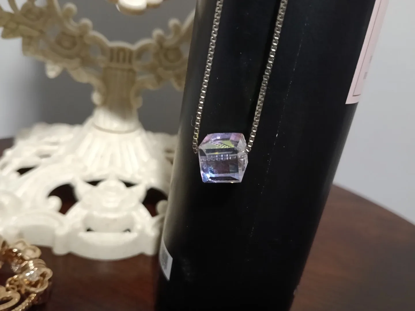 Cube Pendant Necklace image indicator(2)