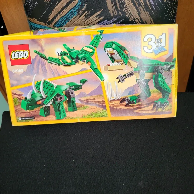 LEGO Creator 3in1 Mighty Dinosaurs Set 31058 image indicator(2)