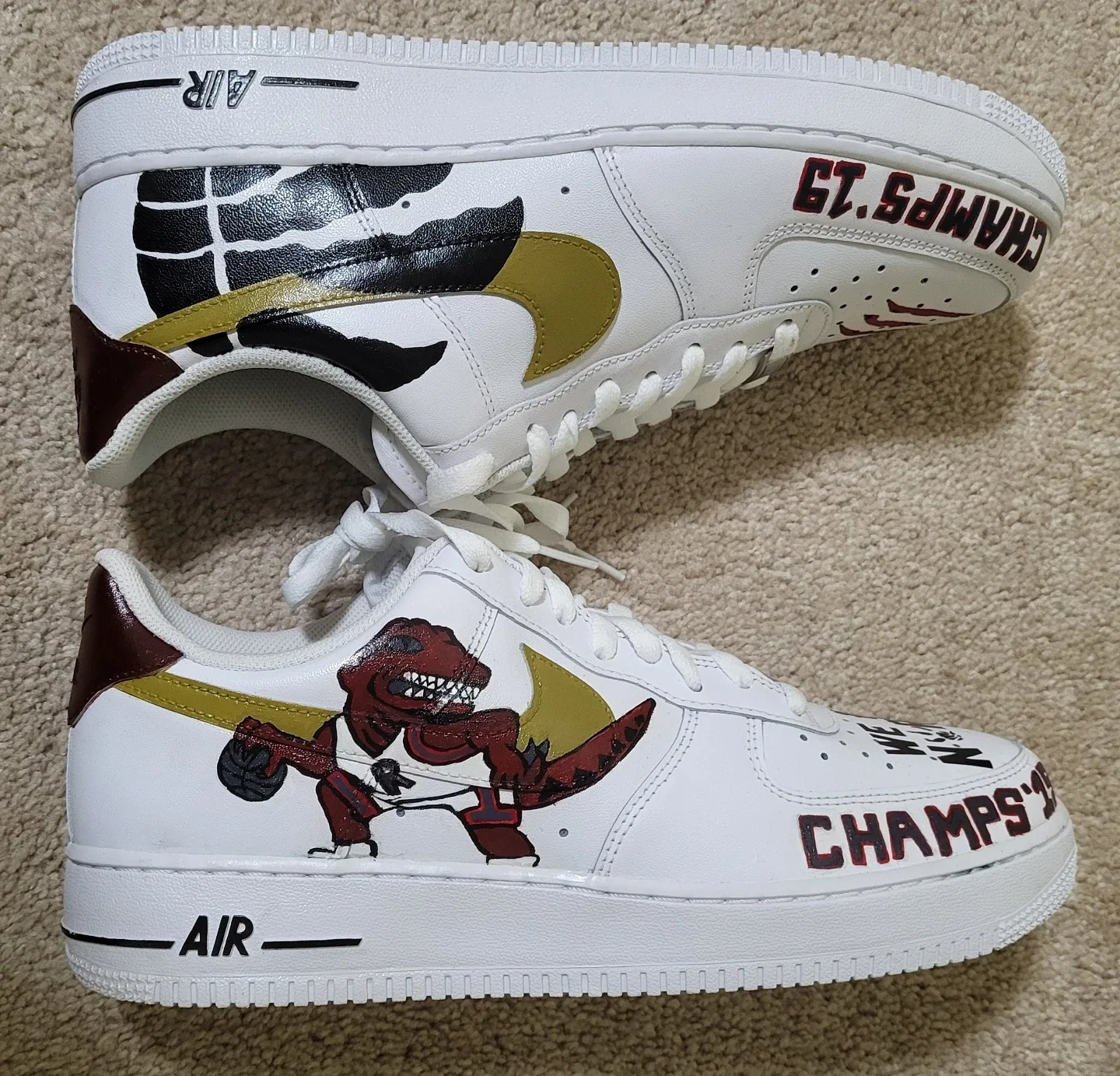 Nike Air Force 1 Custom Raptors Edition Size 11 image indicator(4)