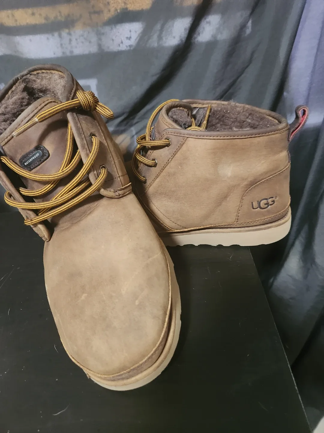 UGG Waterproof Leather Boots image indicator(3)