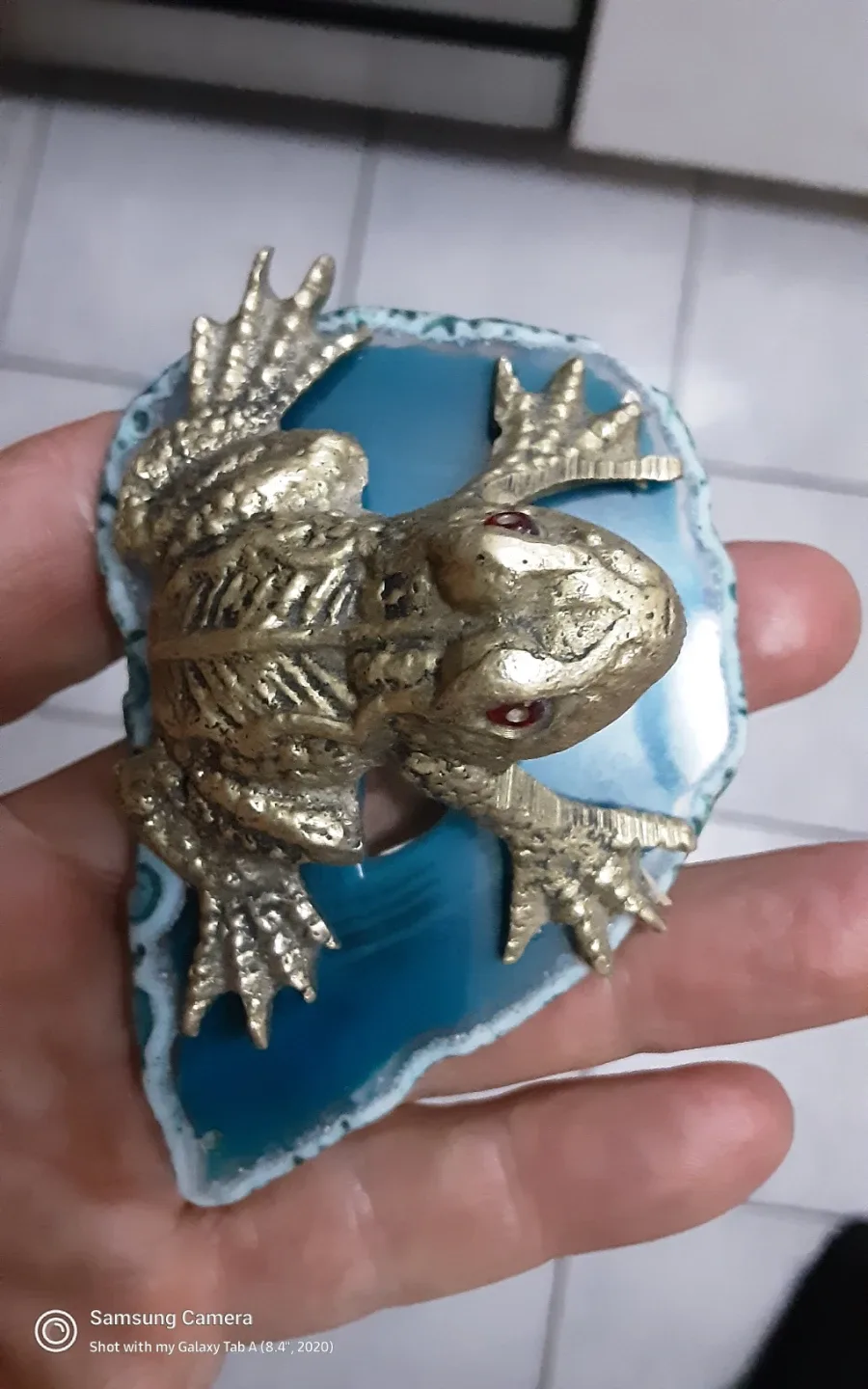 Frog Figurine with Blue Agate Slice image indicator(4)
