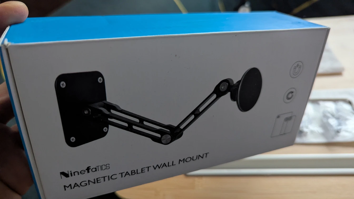 Ninefatics Magnetic Tablet Wall Mount - Black